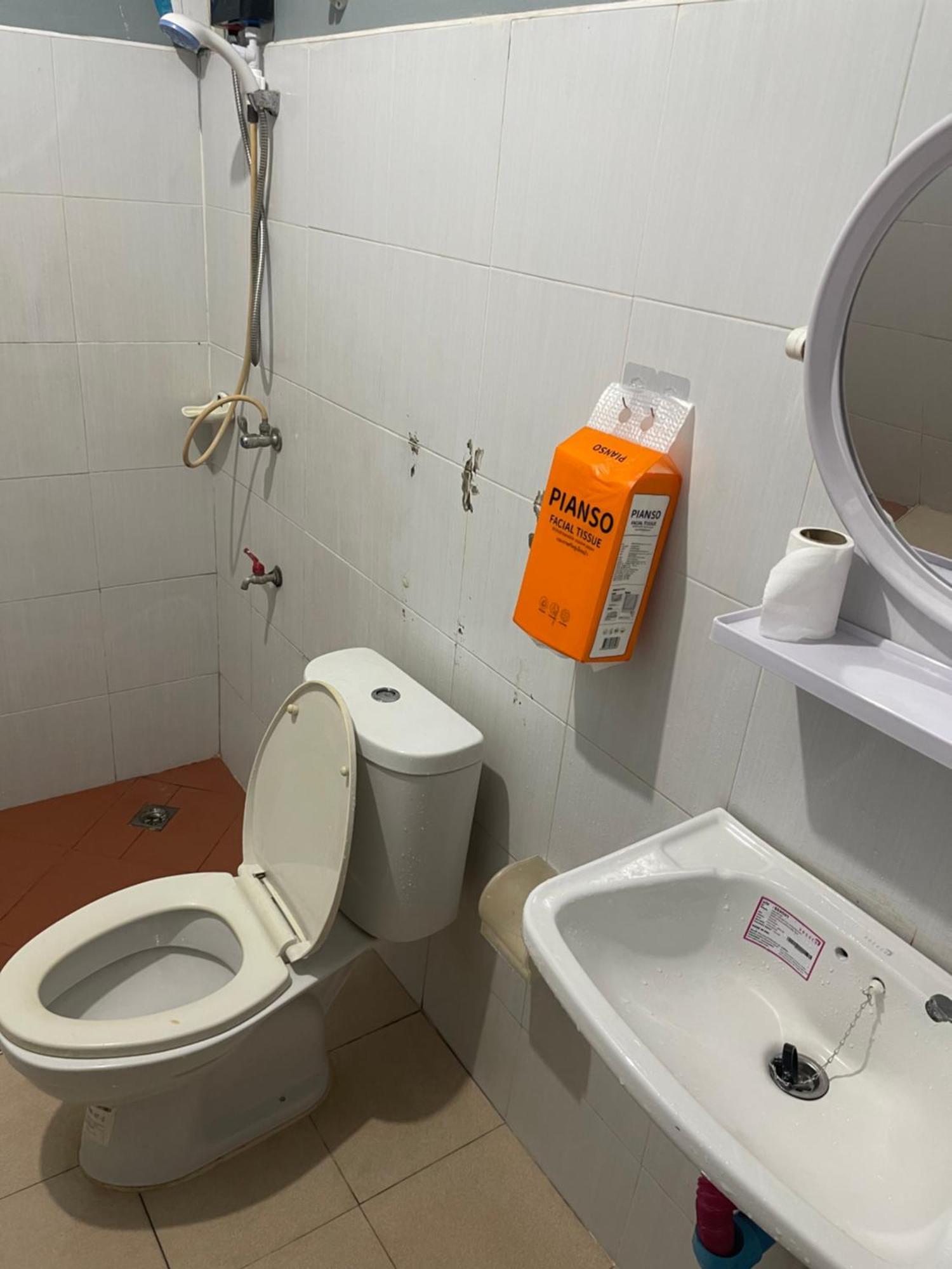Poppyhostel Пай Екстериор снимка