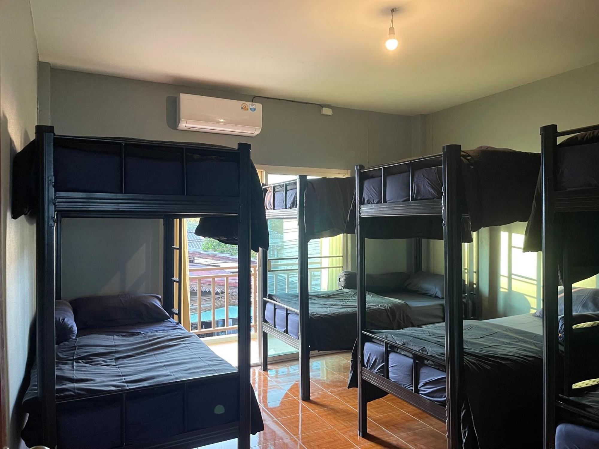 Poppyhostel Пай Екстериор снимка